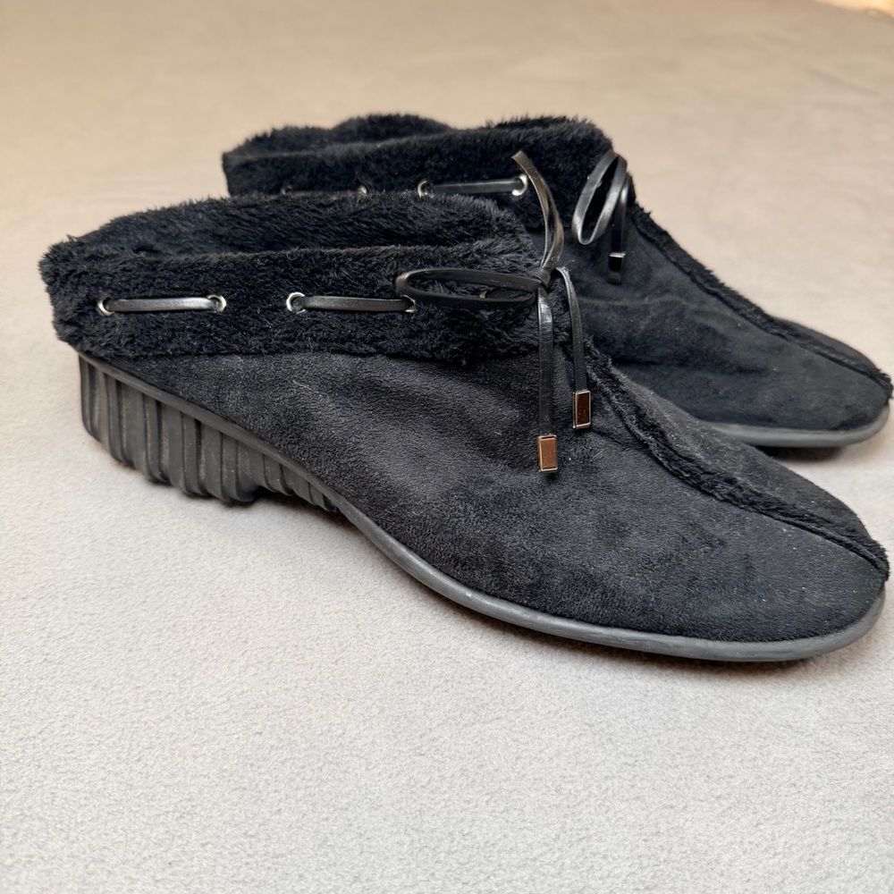 Ditto by Van Eli- Women’s Black Clog/Mule Slip-On/Suede/Faux Fur Lining-Size 9.5